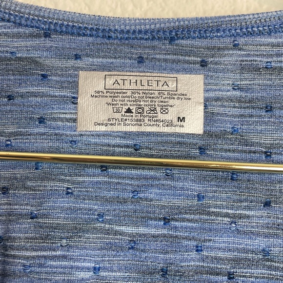 Athleta • Radiance Space Dye Blue White Fitted Top Size M - Picture 3 of 4